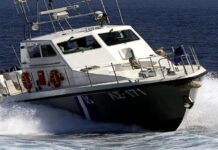 Δύο αγνοούμενοι κολυμβητές στα Λεγραινά