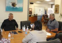 Λύσεις και προτάσεις για τη μείωση του κυκλοφοριακού φόρτου στον Πειραιά. Λύσεις και προτάσεις για τη μείωση του κυκλοφοριακού φόρτου στον Πειραιά.