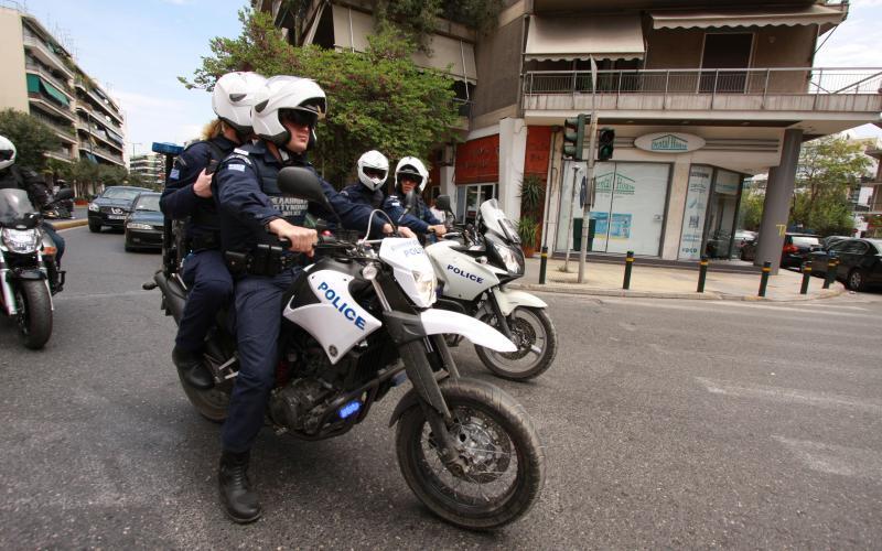 Πως "μακρυχέρης" αλλοδαπός "ξάφριζε" Ι.Χ στη Βούλα – Επεισοδιακή καταδίωξη