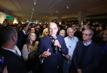 Τα μηνύματα Δένδια από το Γκόλφ Γλυφάδας “Κωνσταντίνος Καραμανλής” Τα μηνύματα Δένδια από το Γκόλφ Γλυφάδας "Κωνσταντίνος Καραμανλής"