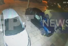 Καρέ-καρέ η άγρια επίθεση σε 17χρονο στο Π. Φάληρο (video) Καρέ-καρέ η άγρια επίθεση σε 17χρονο στο Π. Φάληρο (video)