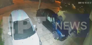 Καρέ-καρέ η άγρια επίθεση σε 17χρονο στο Π. Φάληρο (video) Καρέ-καρέ η άγρια επίθεση σε 17χρονο στο Π. Φάληρο (video)