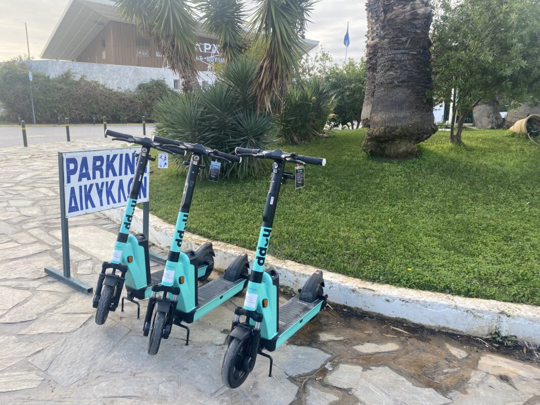 Ηλεκτρικά πατίνια σε Βούλα-Βάρη Βουλιαγμένη