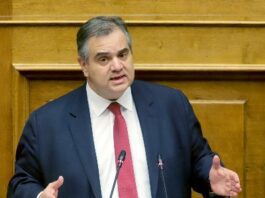 Β. Σπανάκης: Έφερε στη Βουλή το θέμα των αντικειμενικών αξιών στη Γλυφάδα Β. Σπανάκης: Έφερε στη Βουλή το θέμα των αντικειμενικών αξιών στη Γλυφάδα