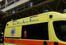 Σοβαρό τροχαίο: 15χρονη μαθήτρια στη Βούλα παρασύρθηκε από αυτοκίνητο – Εκτός κινδύνου το παιδί (upd) Σοκ: Εγκατέλειψε 15χρονη μαθήτρια στη Βούλα που παρέσυρε με αυτοκίνητο