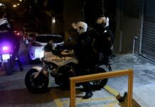 “Παγίδευσαν” με εκρηκτικό μηχανισμό πολυκατοικία στον Άλιμο