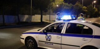 Ξέφυγε η κατάσταση – Σκηνές τρόμου στο Π. Φάληρο για οικογένεια από ένοπλους κουκουλοφόρους Ξέφυγε η κατάσταση – Σκηνές τρόμου στο Π. Φάληρο για οικογένεια από ένοπλους κουκουλοφόρους