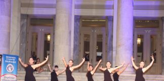 Πειραιάς: fashion show στον προαύλιο χώρο του Δημοτικού Θεάτρου – “Γαλάζια Νύχτα” με ανοιχτά μαγαζιά Πειραιάς: fashion show στον προαύλιο χώρο του Δημοτικού Θεάτρου – "Γαλάζια Νύχτα" με ανοιχτά μαγαζιά