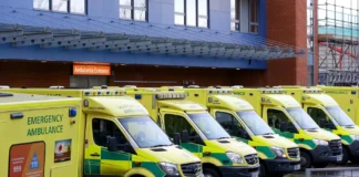 Τι λέει η Περιφέρεια Αττικής για τον διαγωνισμό προμήθειας ασθενοφόρων ΕΚΑΒ Τι λέει η Περιφέρεια Αττικής για τον διαγωνισμό προμήθειας ασθενοφόρων ΕΚΑΒ