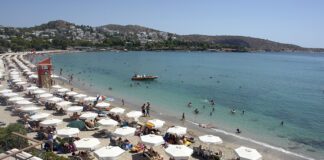 Τα ωράρια και τα δρομολόγια για τα θαλάσσια μπάνια σε Βάρη Βούλα Βουλιαγμένη Τα ωράρια και τα δρομολόγια για τα θαλάσσια μπάνια σε Βάρη Βούλα Βουλιαγμένη