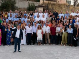 Δήμος Παλλήνης : Οι υποψήφιοι του συνδυασμού «Έξυπνη και Ανθρώπινη Πόλη» του Χρήστου Αηδώνη Δήμος Παλλήνης : Οι υποψήφιοι του συνδυασμού «Έξυπνη και Ανθρώπινη Πόλη» του Χρήστου Αηδώνη