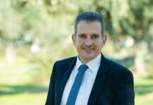 Δ.Κάρναβος: Δρομολογήθηκε το μεγάλο έργο ανάπλασης της Καλλιθέας – Πως αξιοποιούνται τα 8 εκατ. ευρώ του Ταμείου Ανάκαμψης https://www.ertecho.gr/radio/proto/show/sto-rythmo-tis-epikairotitas/ondemand/458748/se-rythmous-epikairotitas-me-ton-alfonso-vitali-02-09-2023/