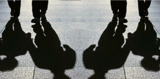 Ανήλικοι θύματα επιθέσεων σε Βούλα και Παλαιό Φάληρο – Σύλληψη 16χρονου (upd) Ανήλικοι θύματα επιθέσεων σε Βούλα και Παλαιό Φάληρο – Σύλληψη 16χρονου