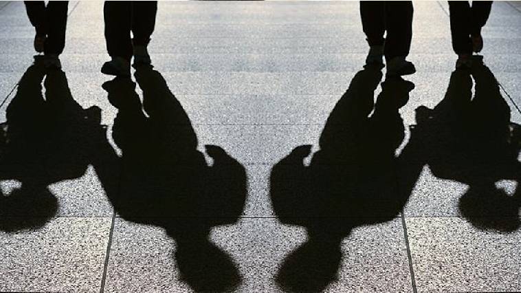 Ανήλικοι θύματα επιθέσεων σε Βούλα και Παλαιό Φάληρο – Σύλληψη 16χρονου