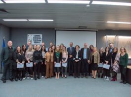 Όμιλος Ευρωκλινικής: 20 νοσηλευτές πιστοποιήθηκαν με τον τίτλο του Κλινικού Εκπαιδευτή Όμιλος Ευρωκλινικής: 20 νοσηλευτές πιστοποιήθηκαν με τον τίτλο του Κλινικού Εκπαιδευτή