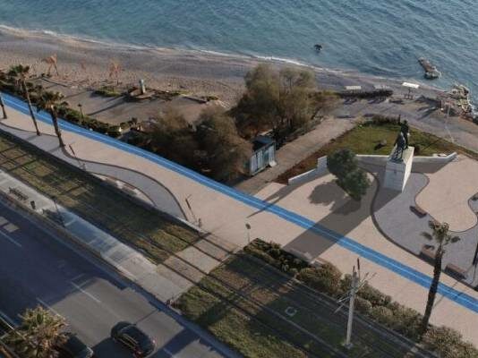 Τι περιλαμβάνει το μεγάλο έργο ανάπλασης στην Αθηναϊκή Ριβιέρα – Δημοπρατείται ο Αστικός Περίπατος της Αθήνας Τι περιλαμβάνει το μεγάλο έργο ανάπλασης στην Αθηναϊκή Ριβιέρα – Δημοπρατείται ο Αστικός Περίπατος της Αθήνας