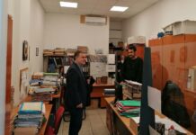 Την Πολεοδομία Παλλήνης επισκέφτηκε ο Δήμαρχος Χρήστος Αηδόνης – Αυτοψία στον χώρο φύλαξης του Αρχείου