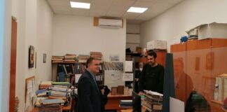 Την Πολεοδομία Παλλήνης επισκέφτηκε ο Δήμαρχος Χρήστος Αηδόνης – Αυτοψία στον χώρο φύλαξης του Αρχείου