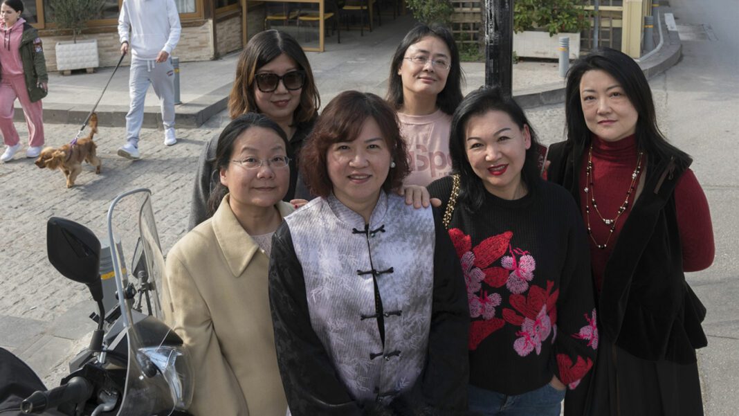 Πώς η χρυσή βίζα μετέτρεψε τον Αλιμο σε China Town